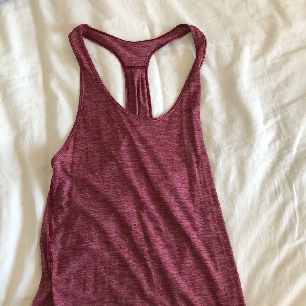 RED LULULEMON ATHLETICA TANKTOP